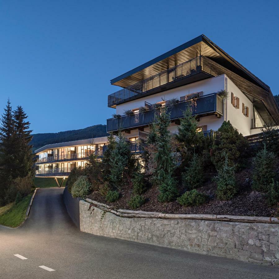 Paramount Alma Suites Sexten Екстер'єр фото